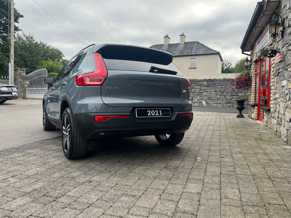 2021 Volvo XC40 1.5L Hybrid For Sale Images