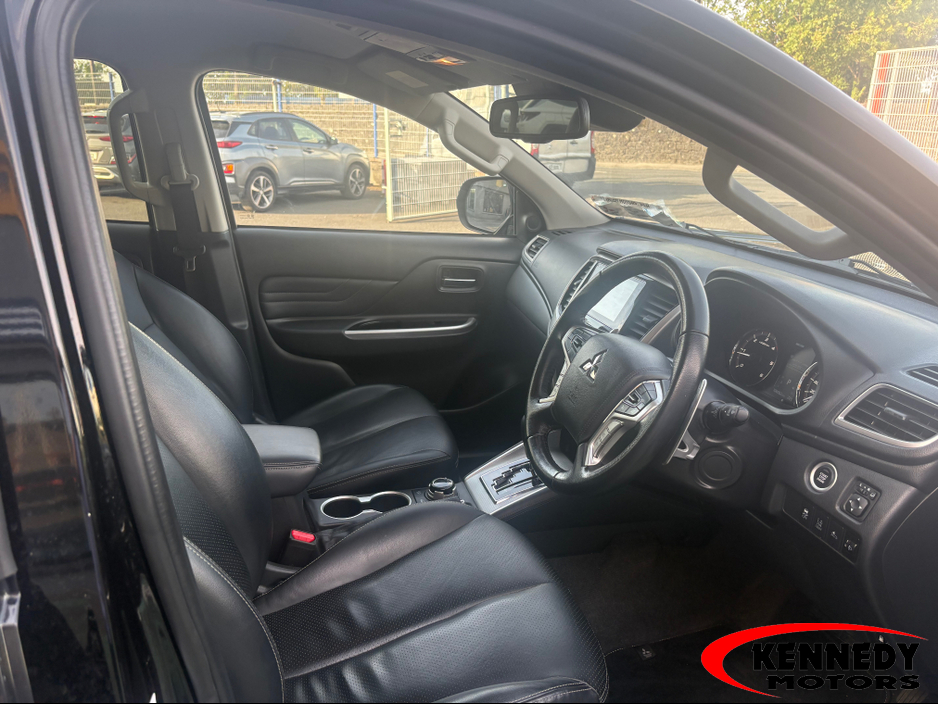 2022 Mitsubishi L200 2.3L Diesel For Sale Images