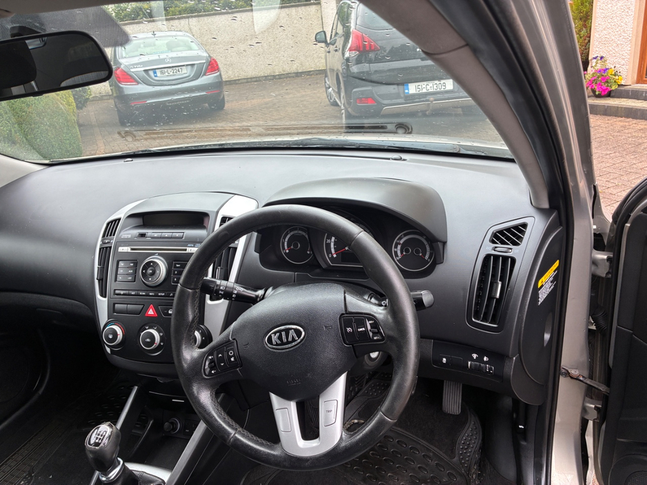 2011 Kia Ceed 1.6L Diesel For Sale Images