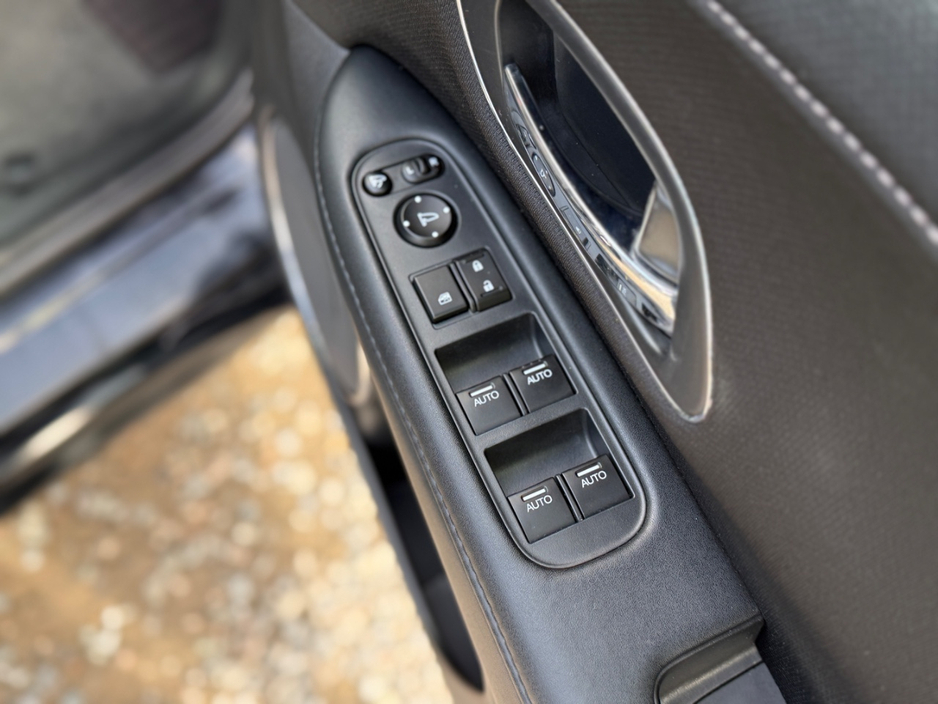 2014 Honda Vezel 1.4L Petrol Hybrid For Sale Images