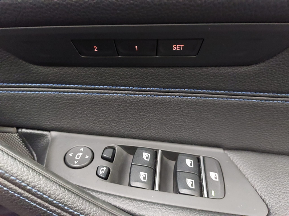 2020 BMW 5 Series 2L Petrol Plug-in Hybrid For Sale Images