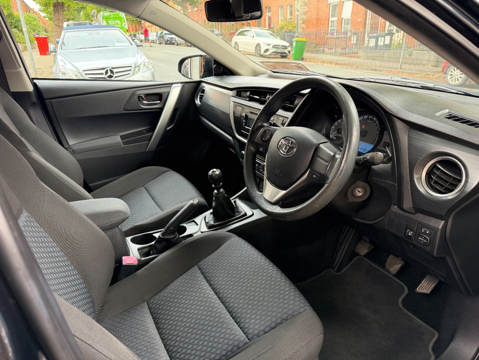 2013 Toyota Auris 1.4L Diesel For Sale Images