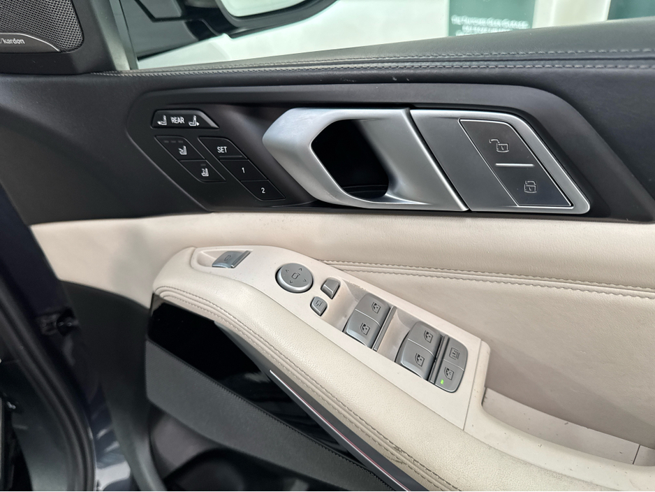 2019 BMW X7 3L Diesel For Sale Images