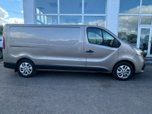 2020 Renault Trafic 2L Diesel For Sale Images