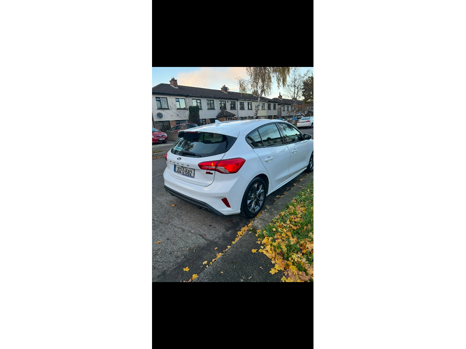 Ford Focus ST-LINE 1.0 ECOBOOST 125 125PS 4DR