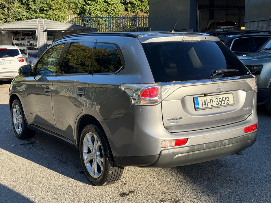 2014 Mitsubishi Outlander 2.3L Diesel For Sale Images