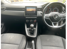2022 Renault Clio 1.0L Petrol For Sale Images