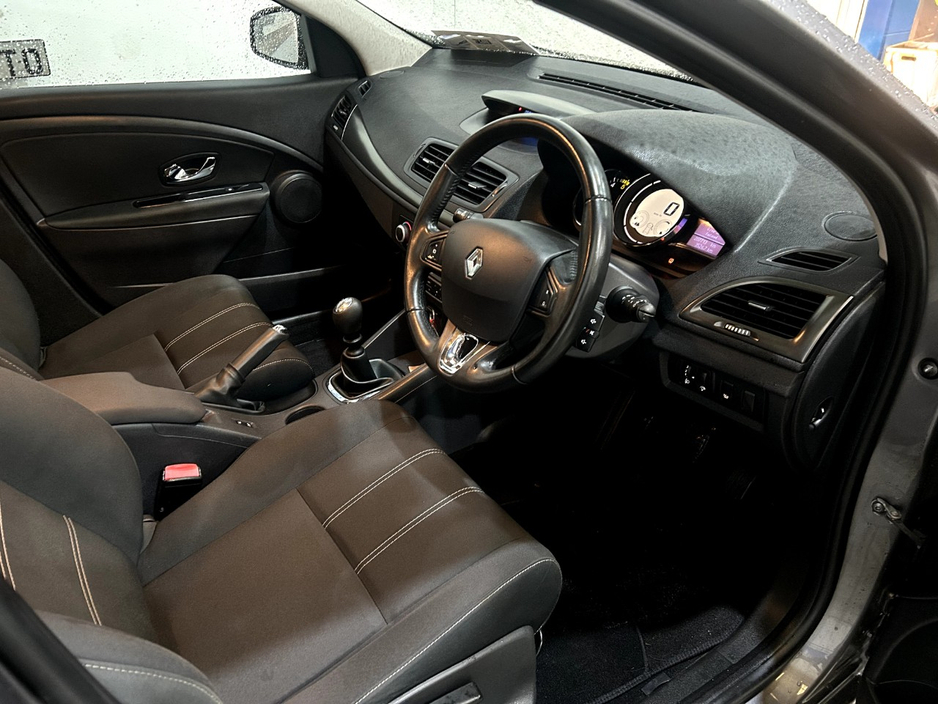 2015 Renault Grand Megane 1.5L Diesel For Sale Images