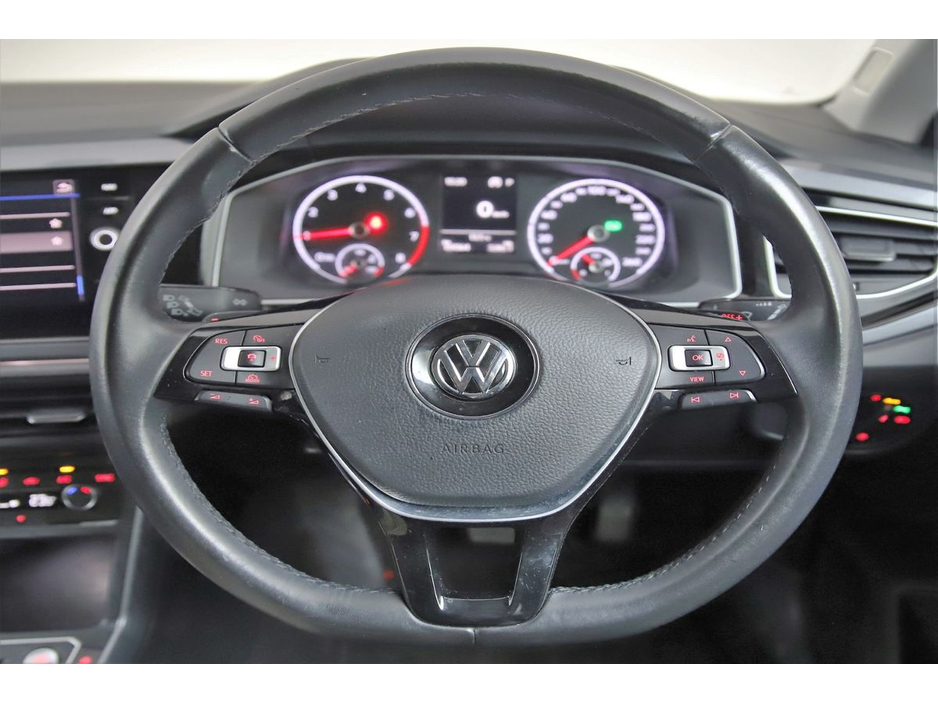 Volkswagen Polo 1.0 TSI DSG COMFORTLINE *CARPLAY*ANDROID*REVERSE CAM*PARK SENSORS* — thumbnail 17