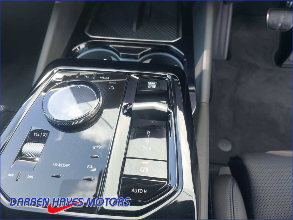 2025 BMW 5 Series 2.0L Hybrid For Sale Images