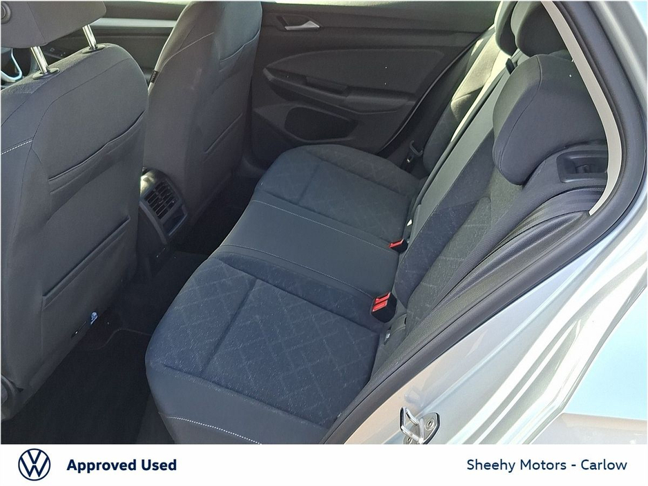 Volkswagen Golf 2.0 TDI 115HP Life — thumbnail 7