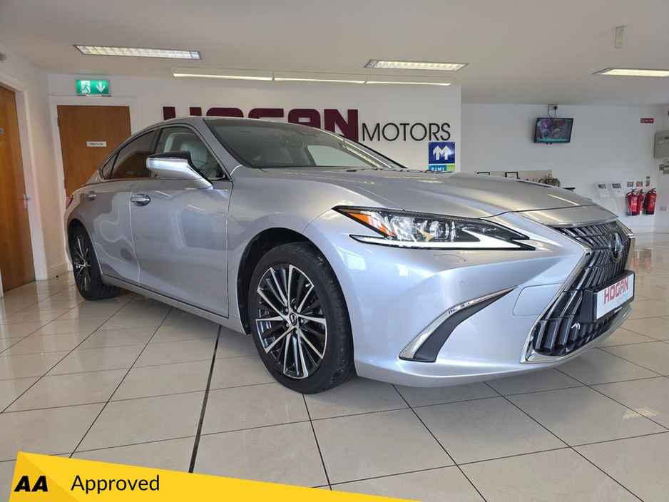 2025 Lexus ES 300 H