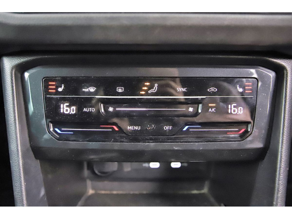 Volkswagen Tiguan 2.0TDI 150BHP R-LINE M6F 6SPD — thumbnail 24