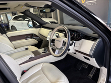 2025 Land Rover Range Rover 3L Petrol Plug-in Hybrid For Sale Images