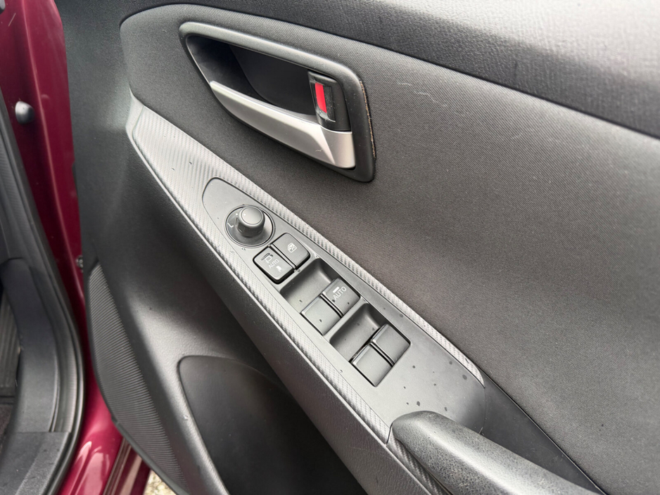 Mazda Demio — thumbnail 10
