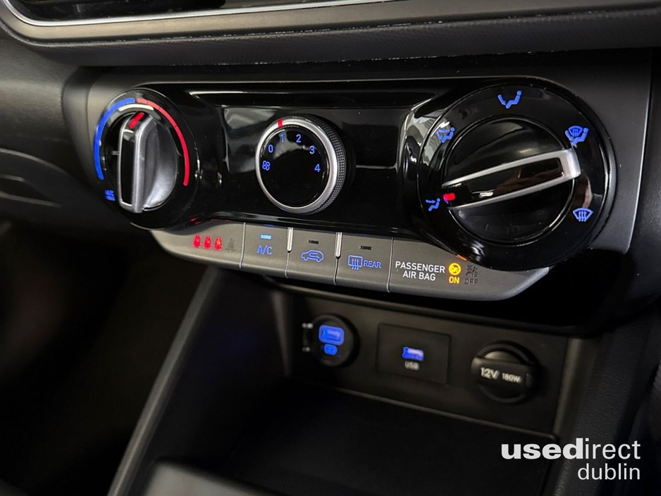 Hyundai Kona SE Connect T-GDi 120 MHEV 48v eClutch (iMT)Start/Stop — thumbnail 12