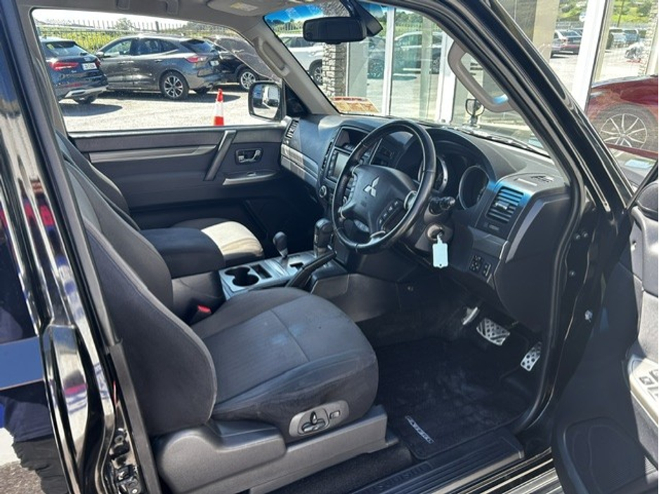 2012 Mitsubishi Pajero 3.2L Diesel For Sale Images