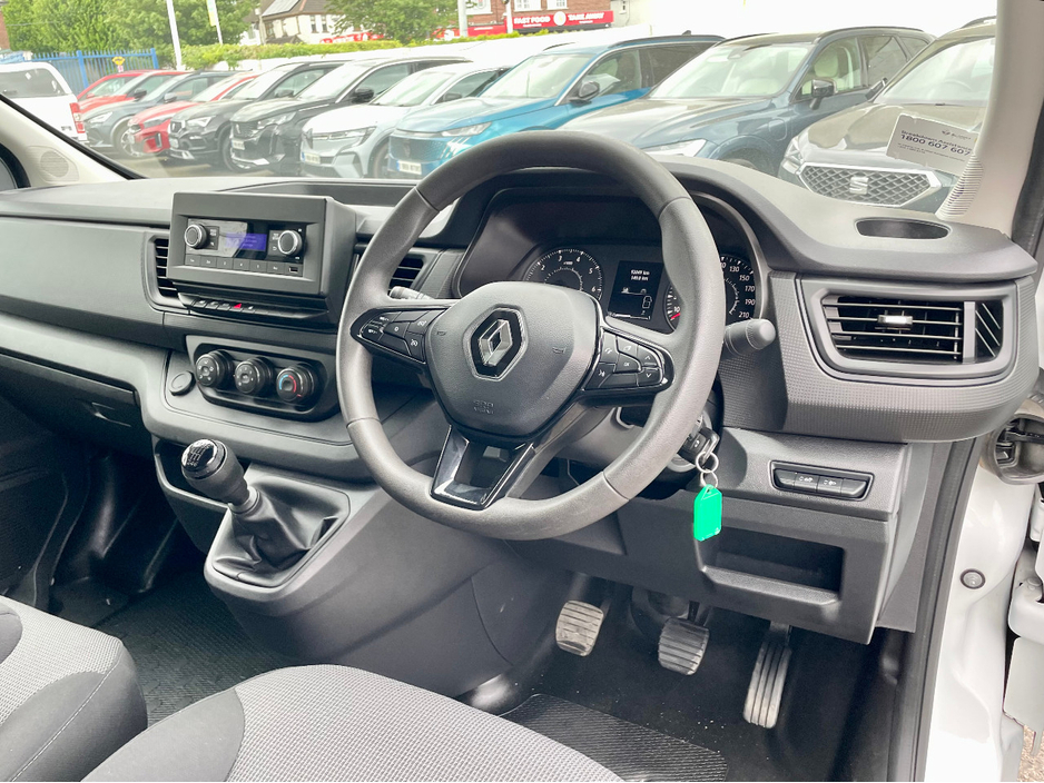 2023 Renault Trafic 2L Diesel For Sale Images