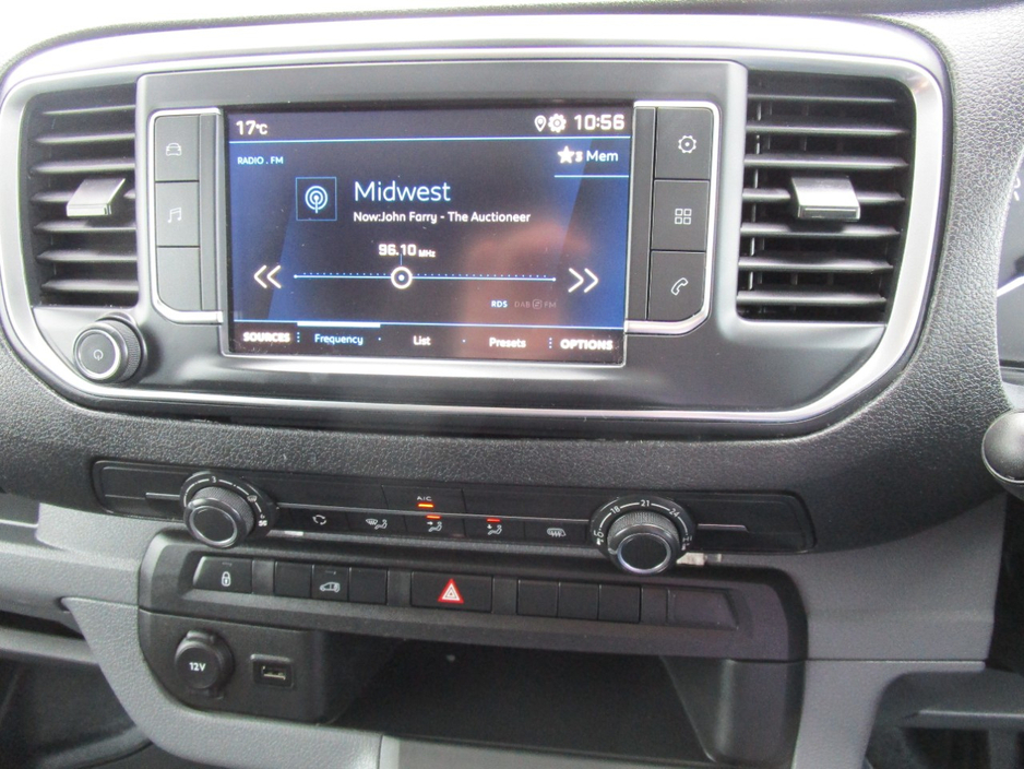 2022 Peugeot Expert 2L Diesel For Sale Images