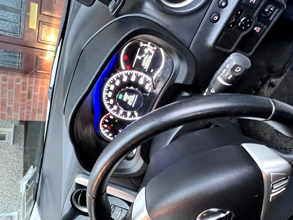 Nissan Note 1.2 SV MPV Petrol Manual (80bhp) — thumbnail 5