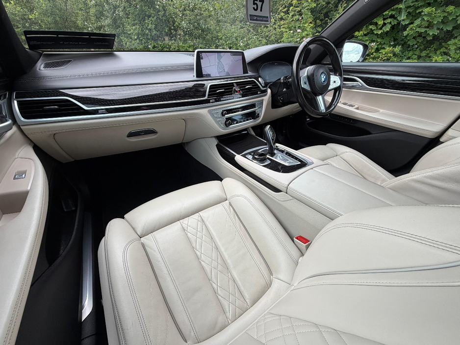 2021 BMW 7 Series 3L Petrol Plug-in Hybrid For Sale Images