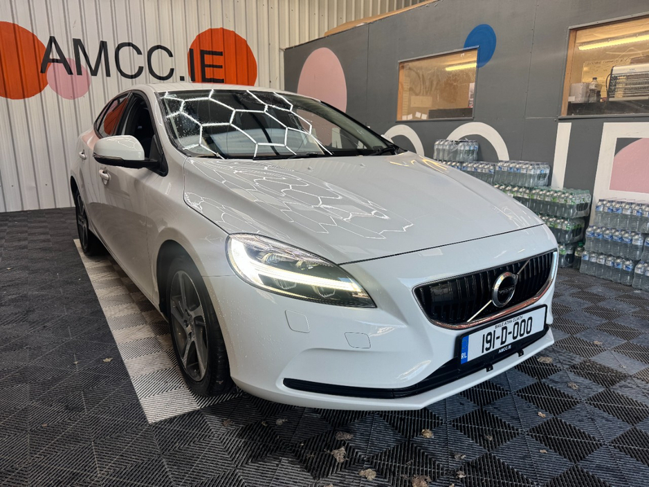 Used Volvo V40 2019 in Dublin
