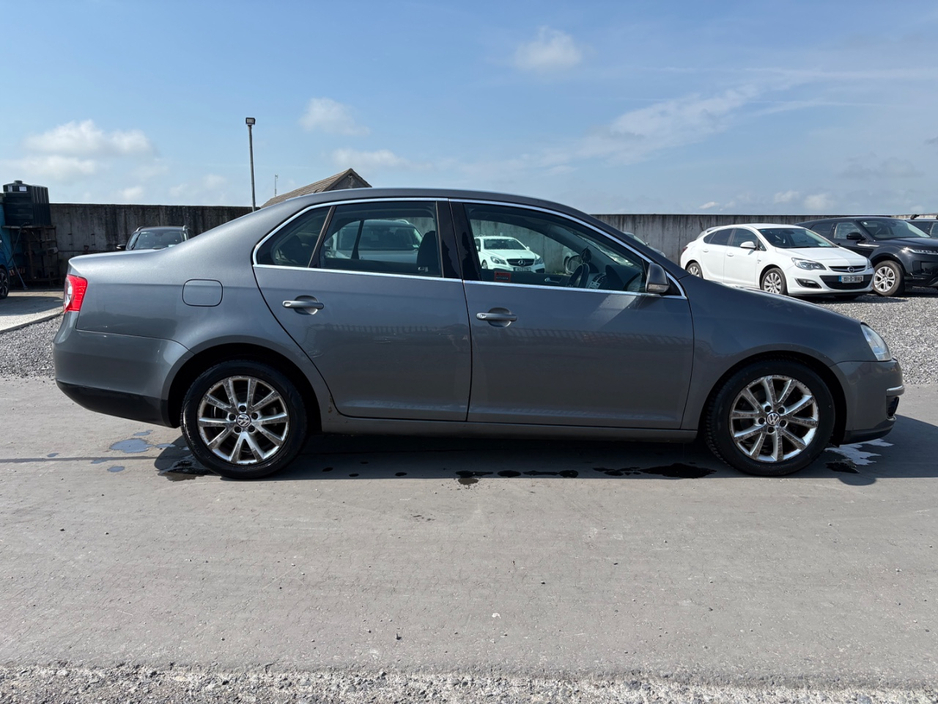 2010 Volkswagen Jetta 1.6L Diesel For Sale Images