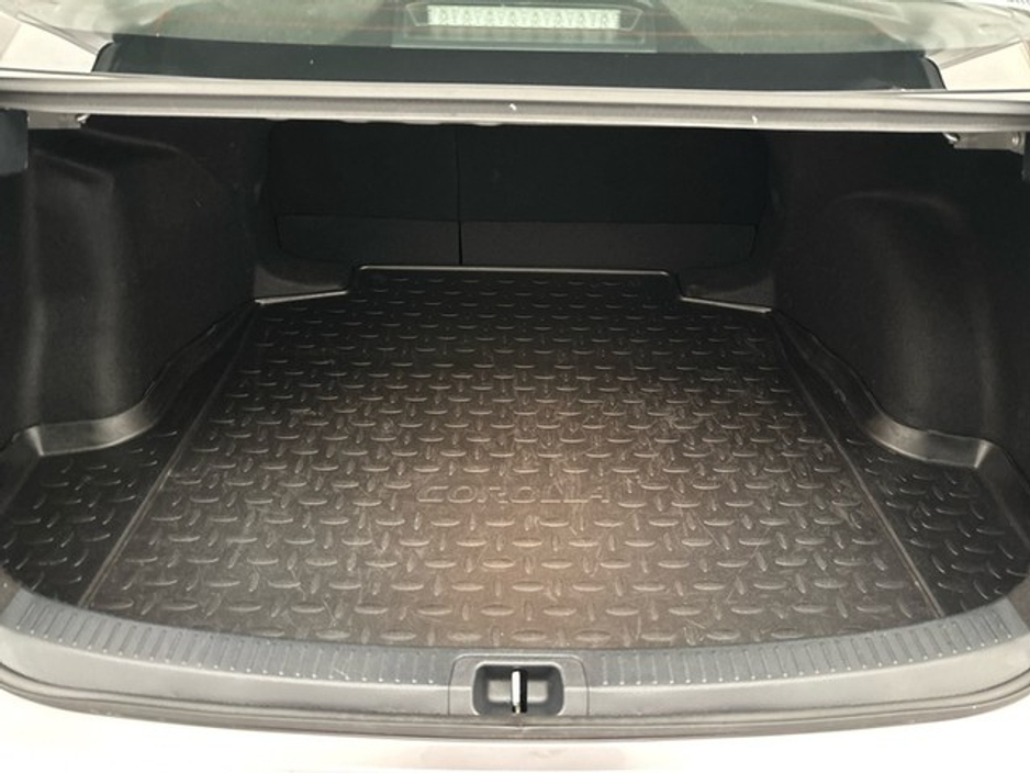 Toyota Corolla HYB LUNA SALOON 4DR AUTO — thumbnail 10