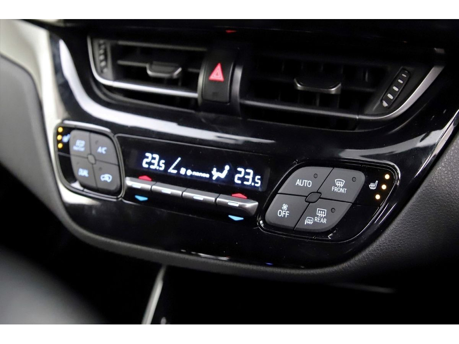 Toyota C-HR 1.8 HYBRID *HALF LEATHER*REVERSE CAM*PARK SENSORS* — thumbnail 20