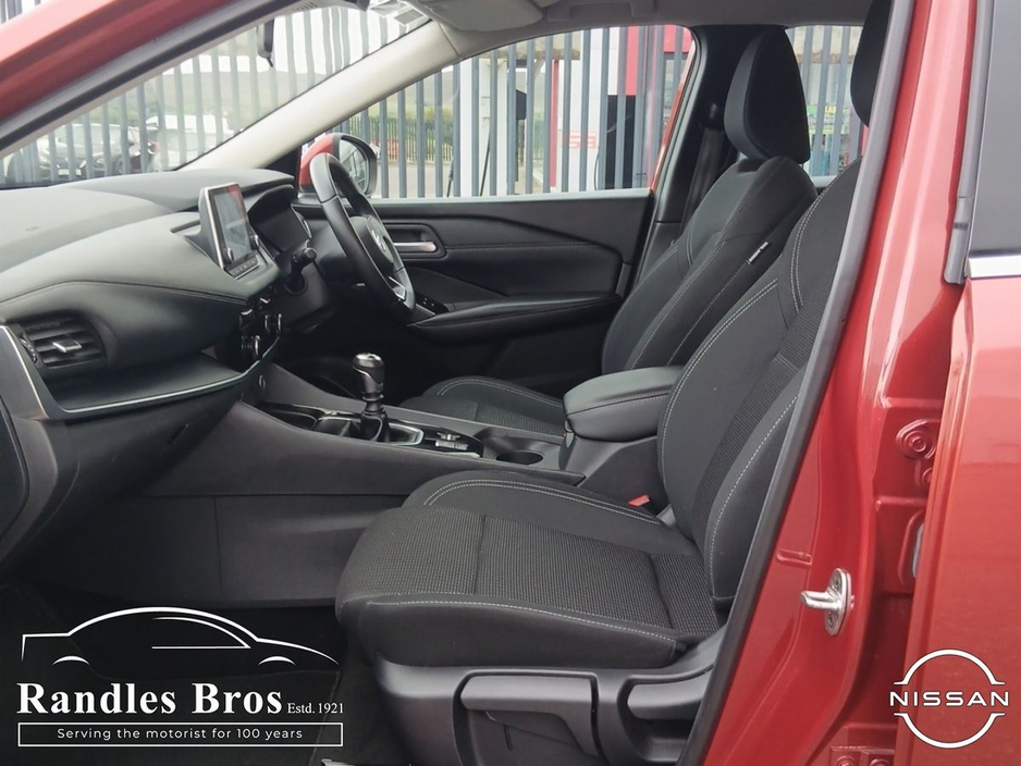 Nissan Qashqai 1.3 PET SV — thumbnail 11