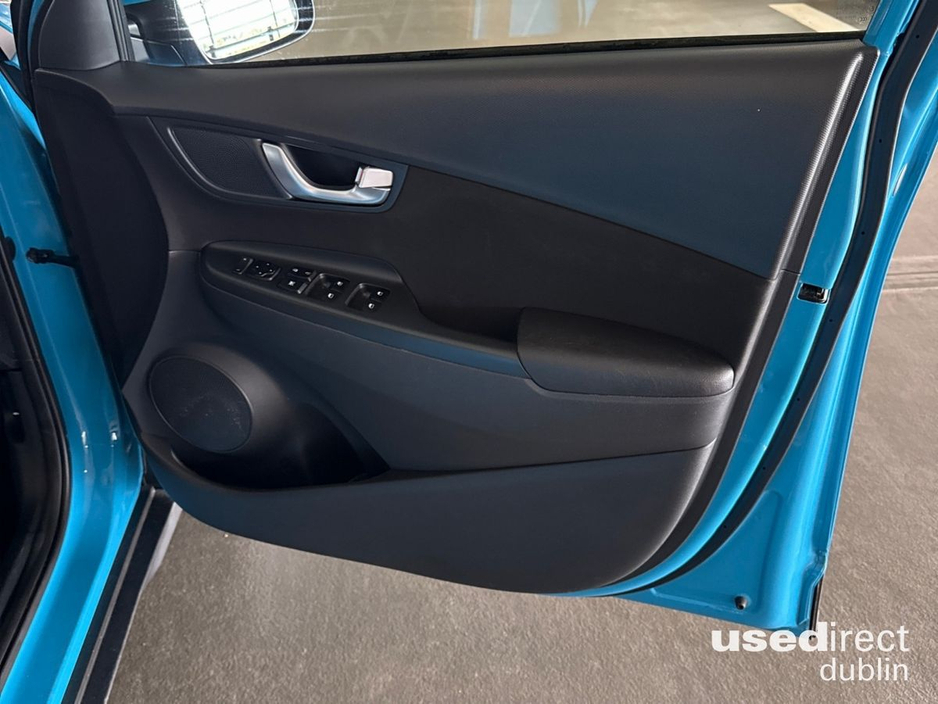 Hyundai Kona SE Connect T-GDi 120 MHEV 48v eClutch (iMT)Start/Stop — thumbnail 28