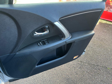 2013 Toyota Avensis 2L Diesel For Sale Images