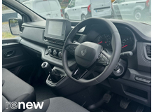 2026 Renault Trafic 2L Diesel For Sale Images