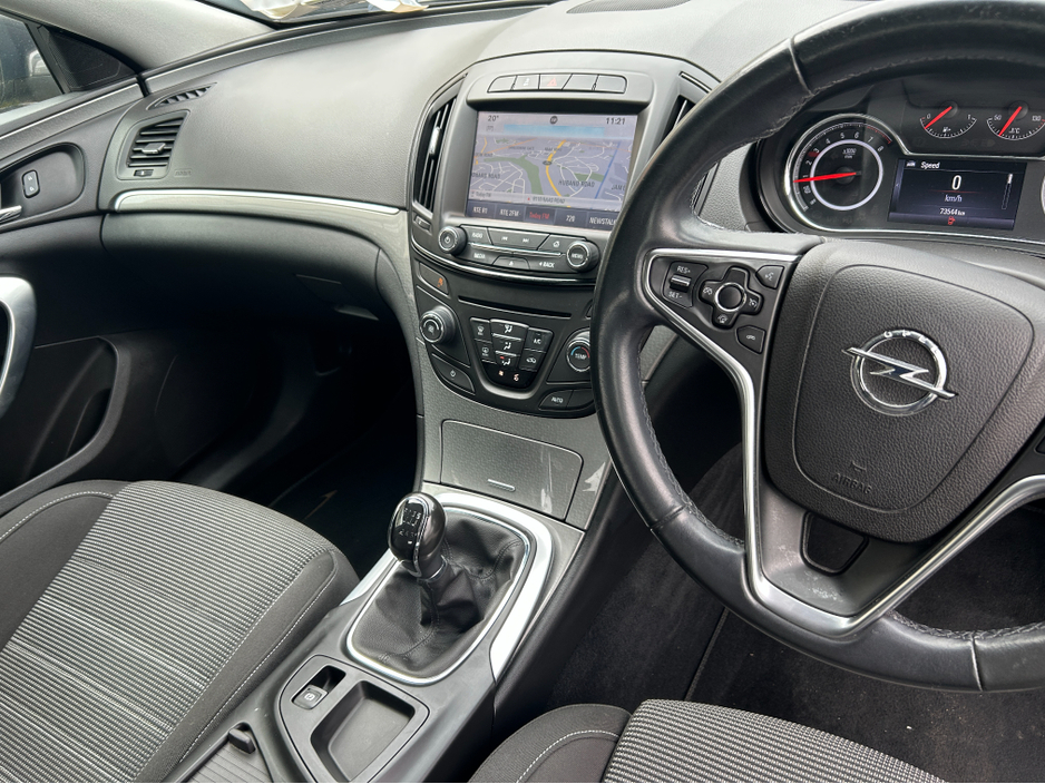 Opel Insignia 1,4 PETROL//73KLMS//1 OWNER ORIGINAL IRISH CAR///FULL OPEL SERVICE HISTORY///NCT 2028///HUGE SPEC//LOW TAX///BEAUTIFULL CAR — thumbnail 9