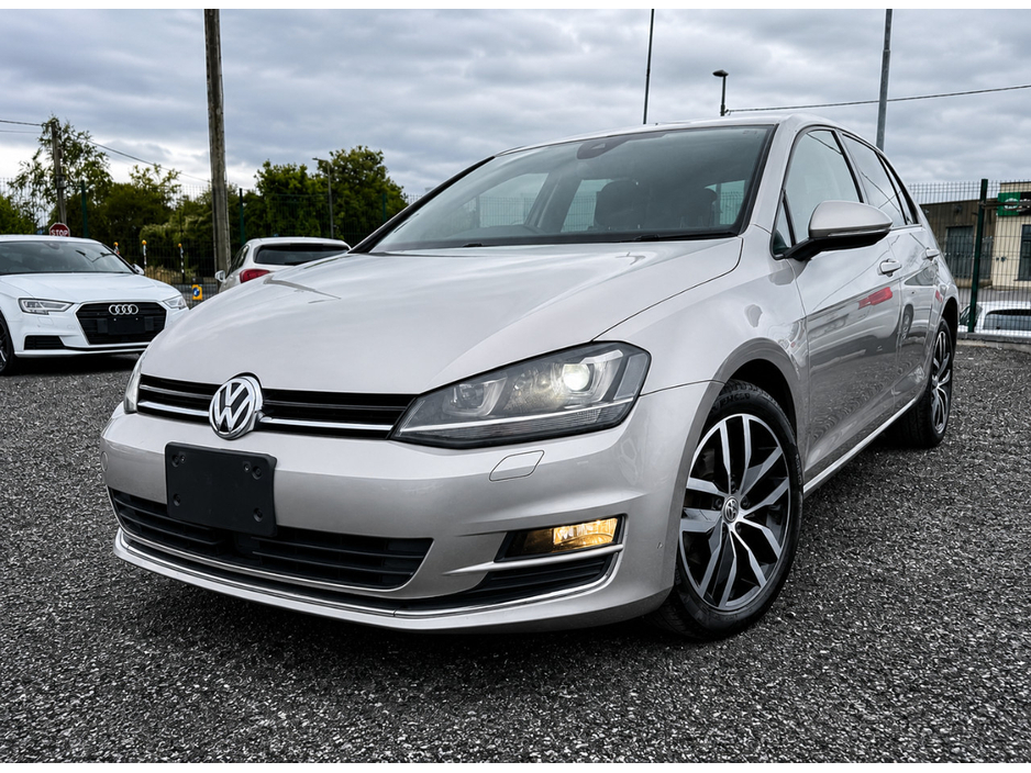 2017 Volkswagen Golf 1.4L Petrol For Sale Images