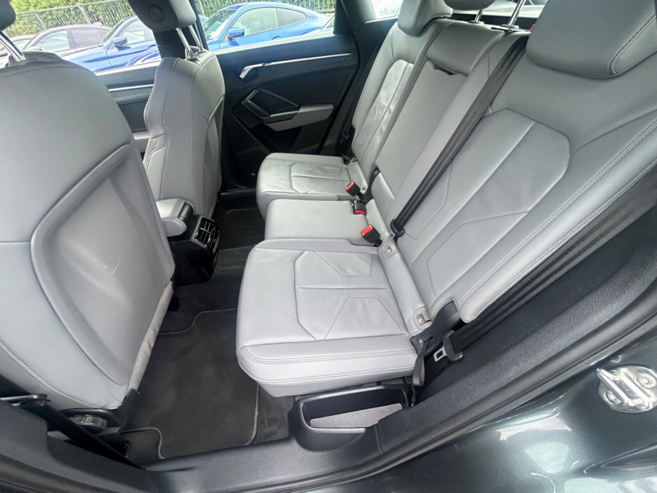 2022 Audi Q3 1.4L Petrol Plug-in Hybrid For Sale Images