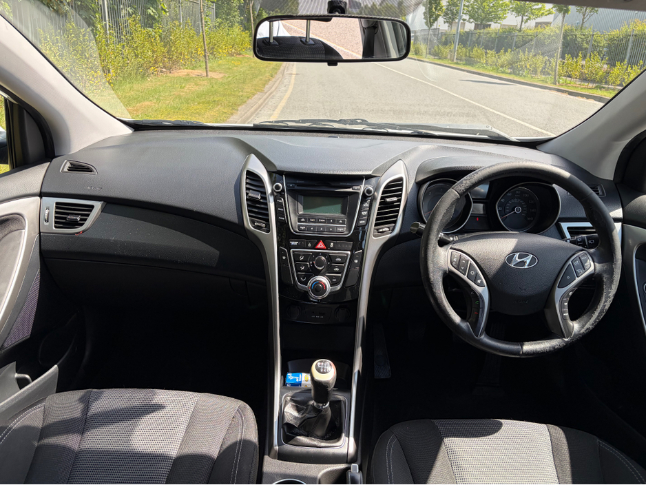 2012 Hyundai i30 1.6L Diesel For Sale Images