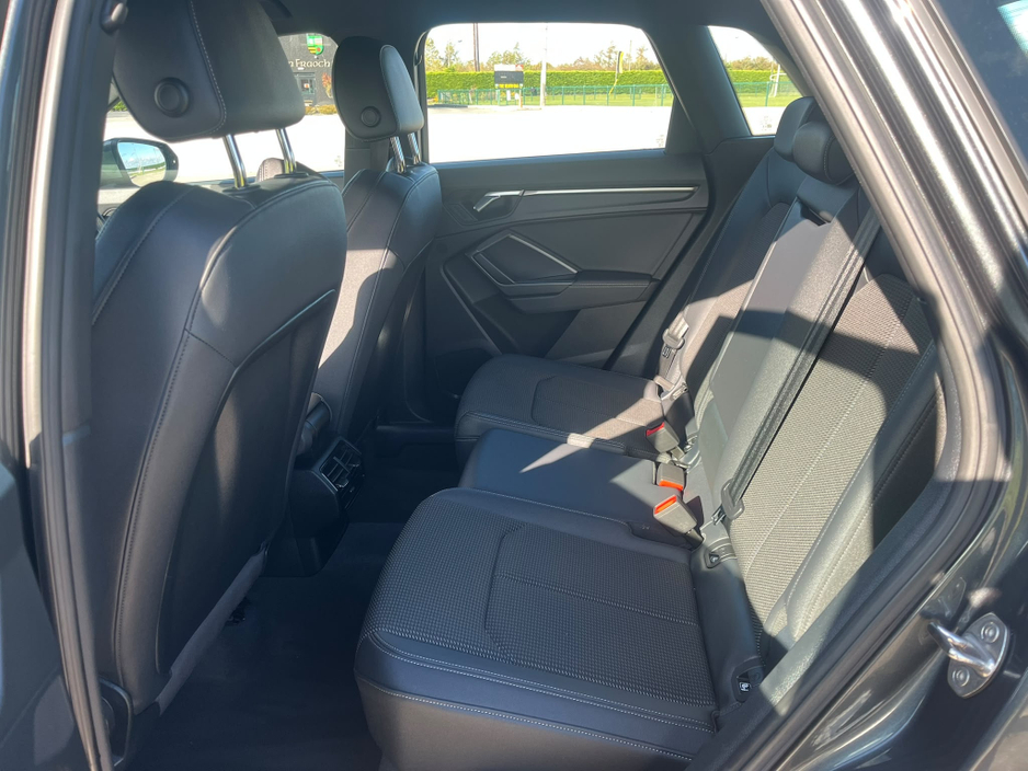 2023 Audi Q3 2L Diesel For Sale Images