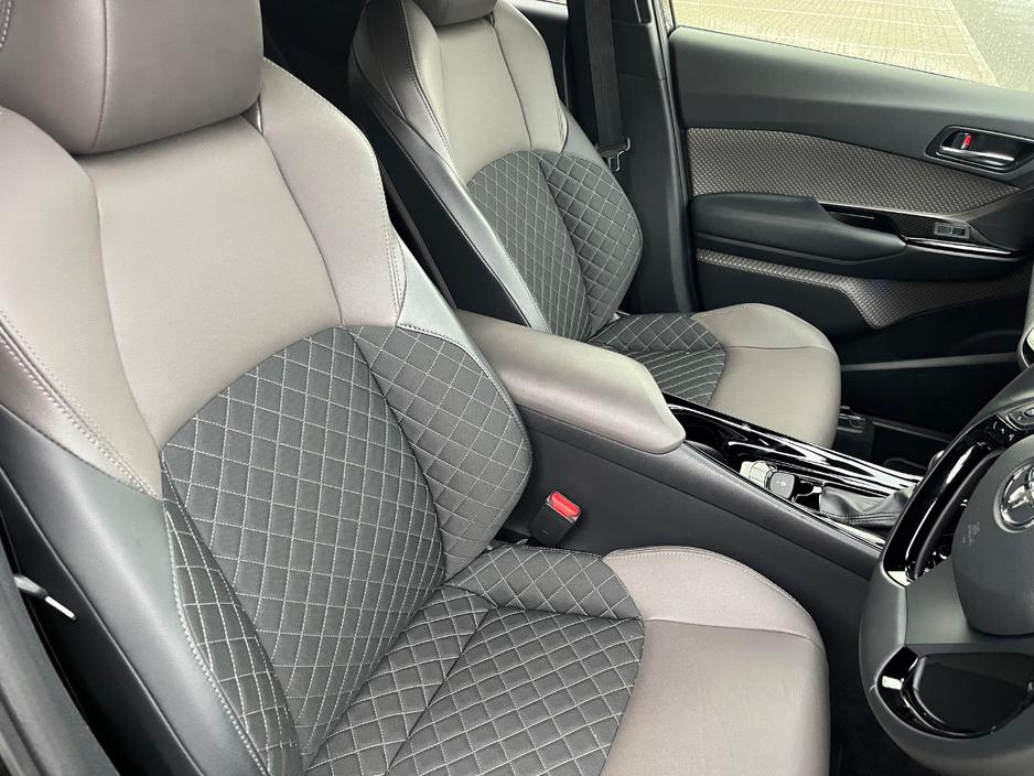 2020 Toyota C-HR 1.8L Petrol Hybrid For Sale Images