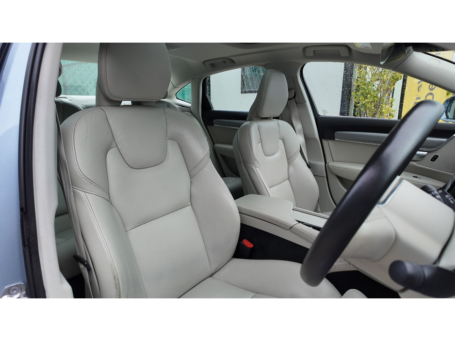 2020 Volvo S90 2L Diesel For Sale Images