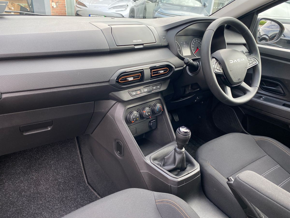 Dacia Sandero Stepway Essential Turbo Petrol — thumbnail 12