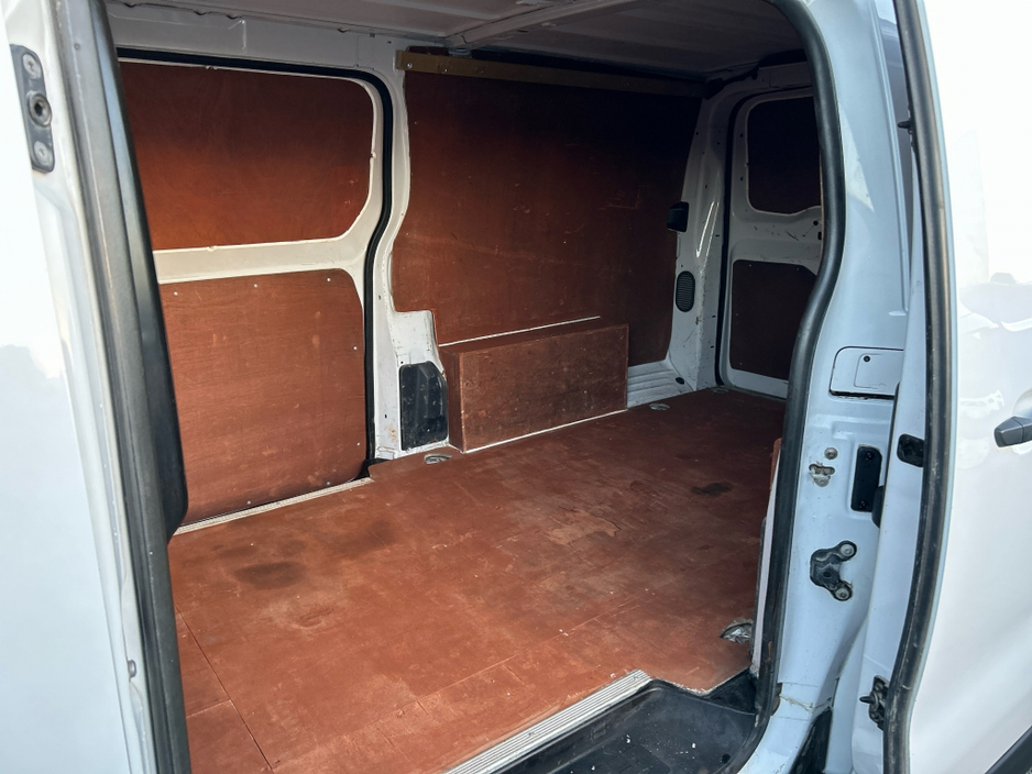 2022 Opel Vivaro 1.5L Diesel For Sale Images