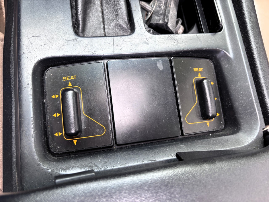 1993 Chevrolet Corvette 5.8L Petrol For Sale Images