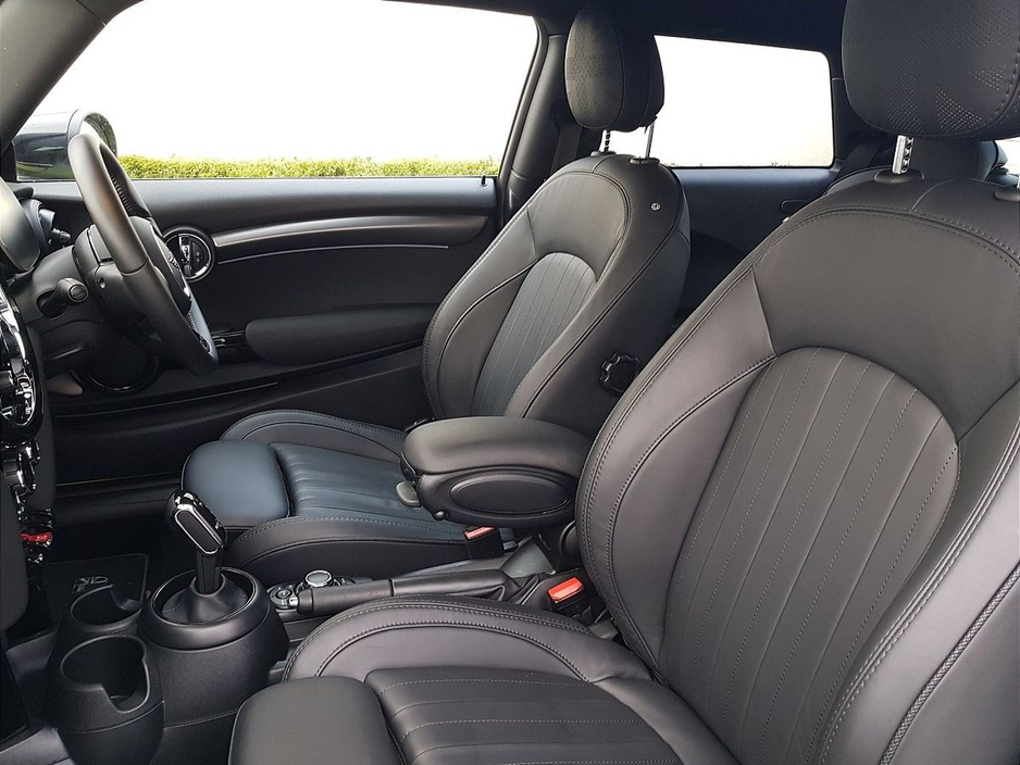 2023 MINI Hatch 1.5L Petrol For Sale Images