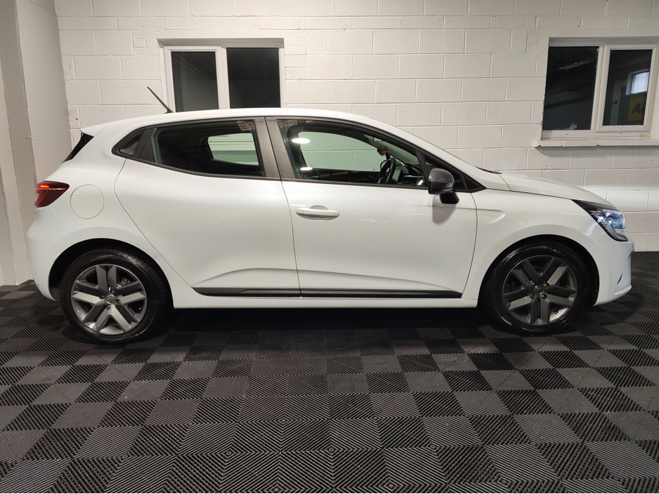 2022 Renault Clio 1L Petrol For Sale Images