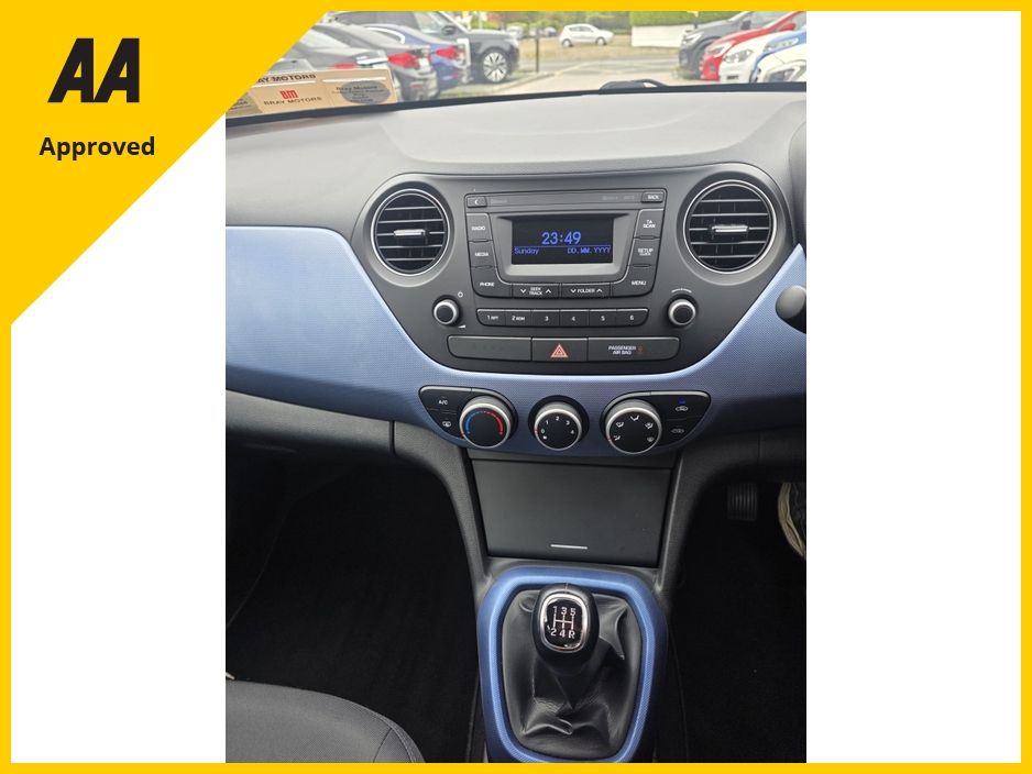 Hyundai i10 DELUXE 4DR — thumbnail 7