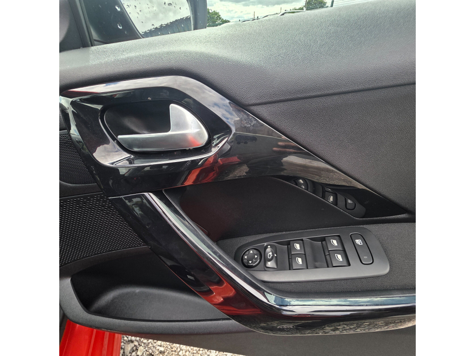 Peugeot 208 1.2 PureTech 68bhp Access — thumbnail 28