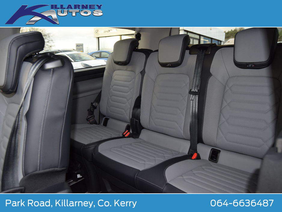 2026 Ford Tourneo Custom 2.5L Petrol Plug-in Hybrid For Sale Images