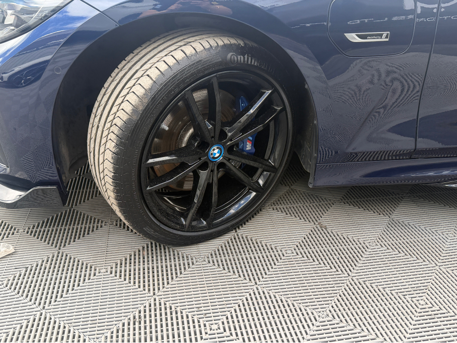 BMW 3 Series M SPORT PRO G21 Auto Pan Roof Tech Pack — thumbnail 11