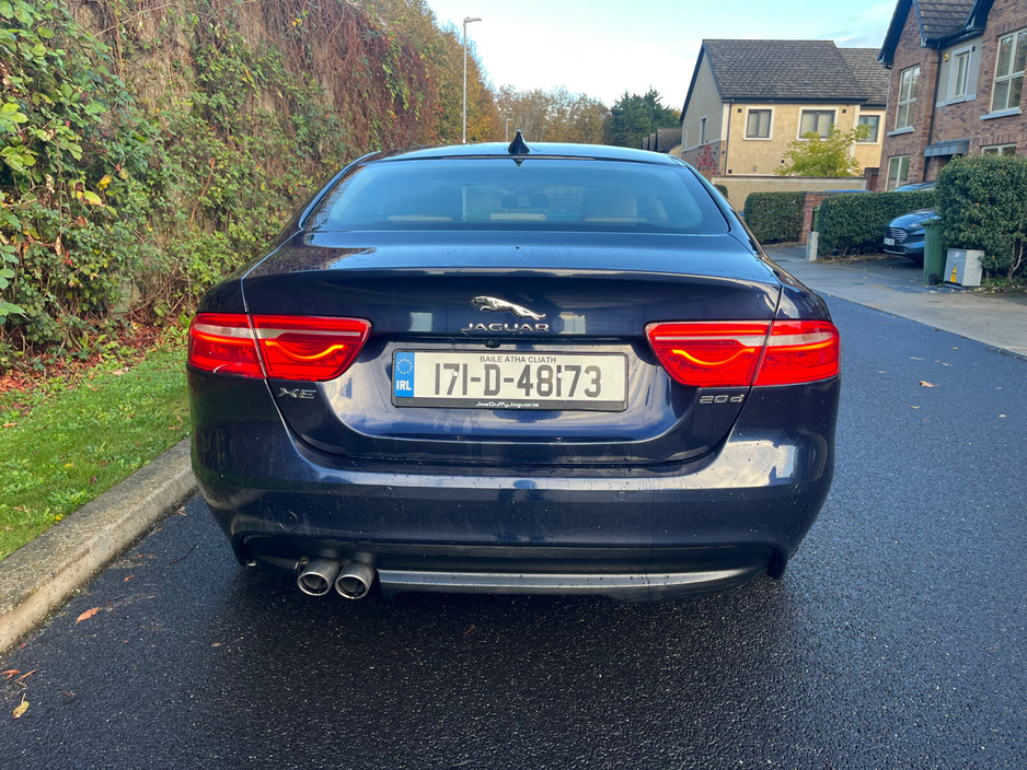 Jaguar XE 2.0 D Prestige Manual 180PS — thumbnail 5